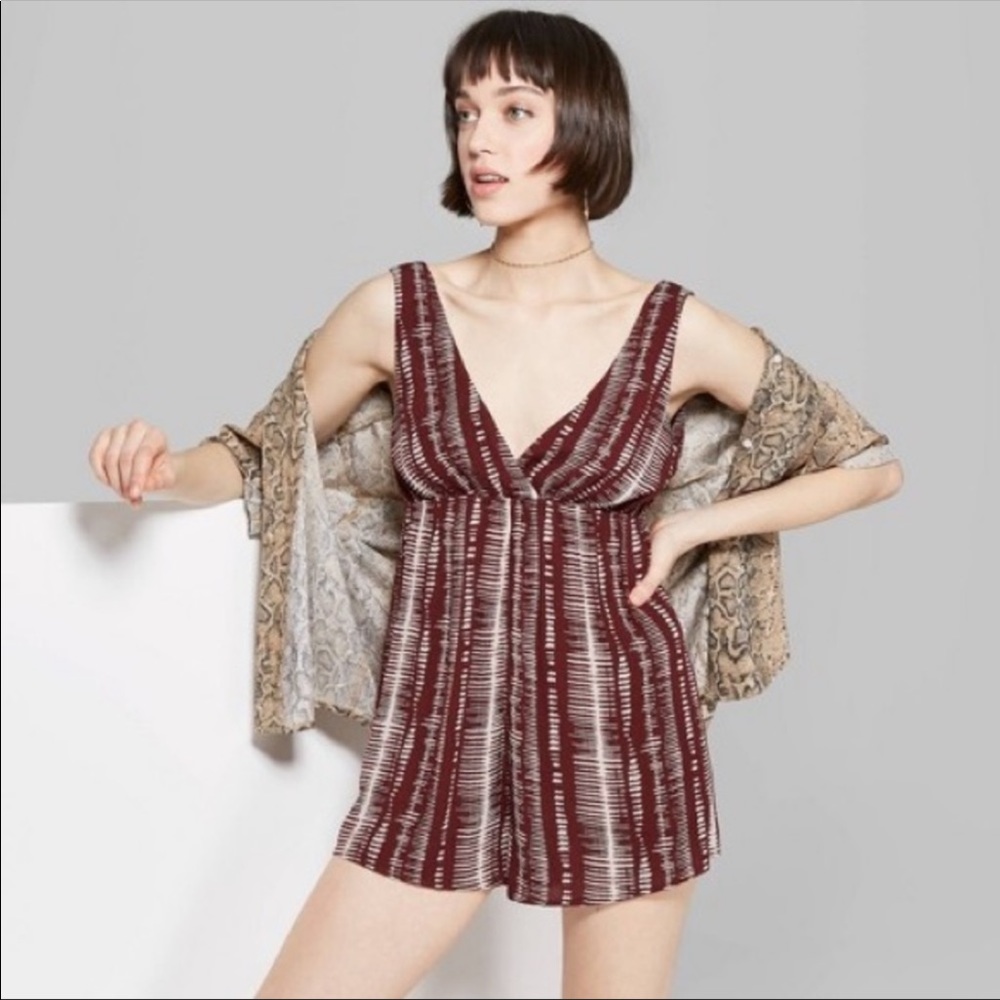 Wild Fable Deep V Maroon Patterned Romper, size XS